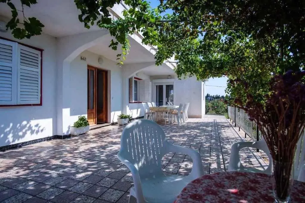 Apartment In Barbat/Insel Rab 16122 Barbat na Rabu
